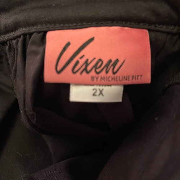 Vixen Micheline Pitt Black Swing Skirt NWOT’s - Picture 7 of 7